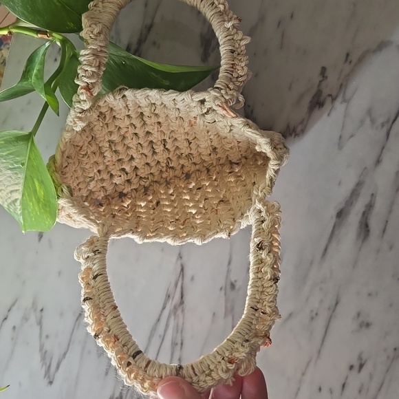 Handmade Knit Mini Purse - Picture 5 of 12